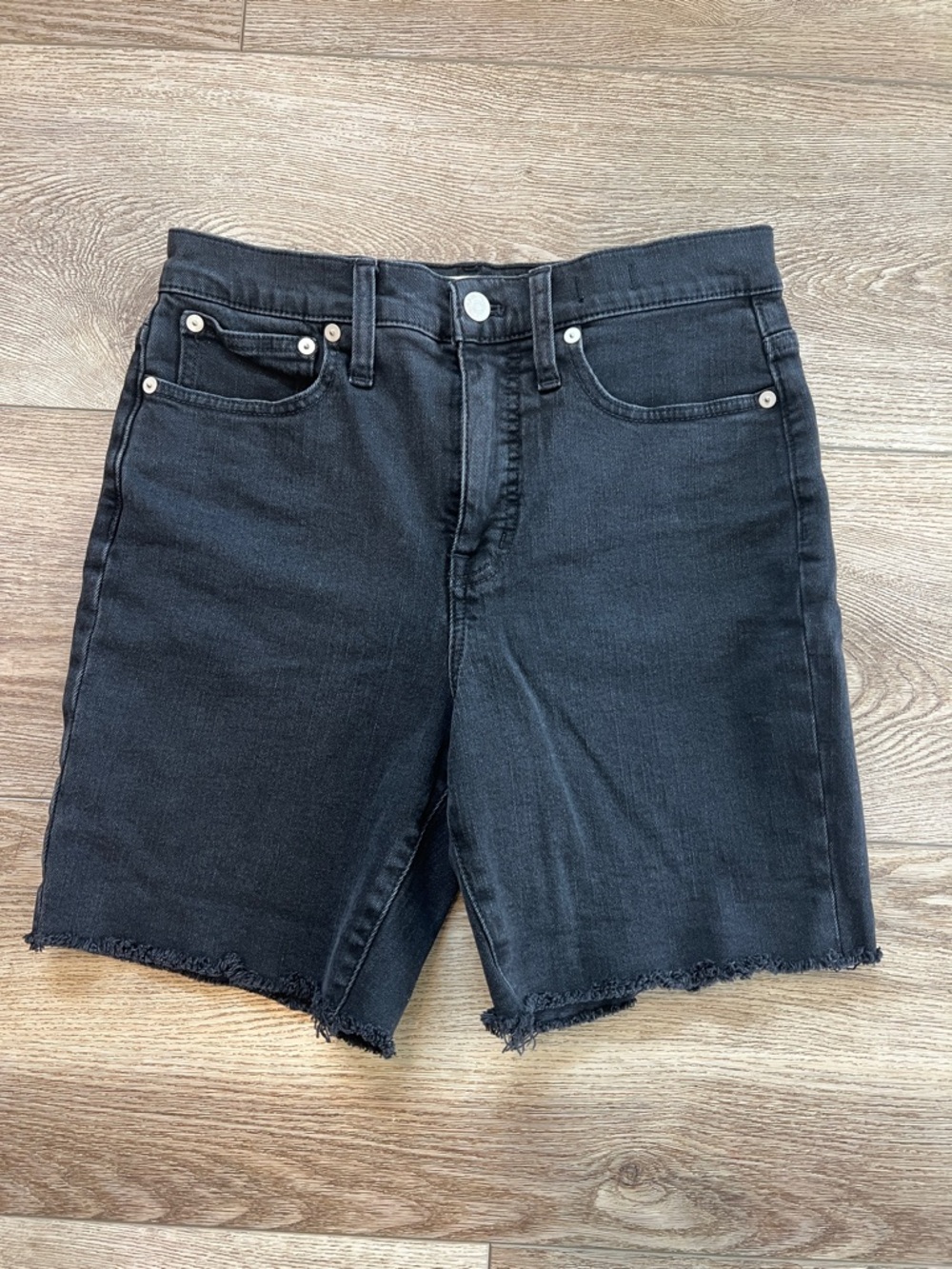 Madewell Black Denim Jean high rise mid length Shorts 26